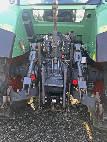 Fendt 700 series linkage